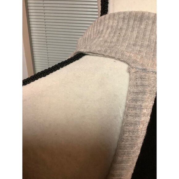 Red Haute Black & Tan Tank — NWT — SMALL - Picture 6 of 9